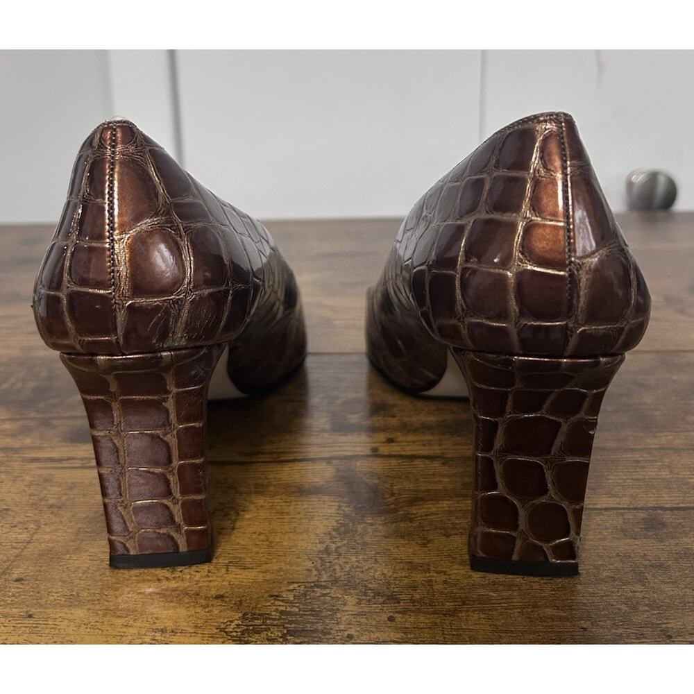 Vintage J. Renee Brown Crocodile Embossed Pump Heels Size 11 Gold Toe Cap Luxury - Picture 4 of 11